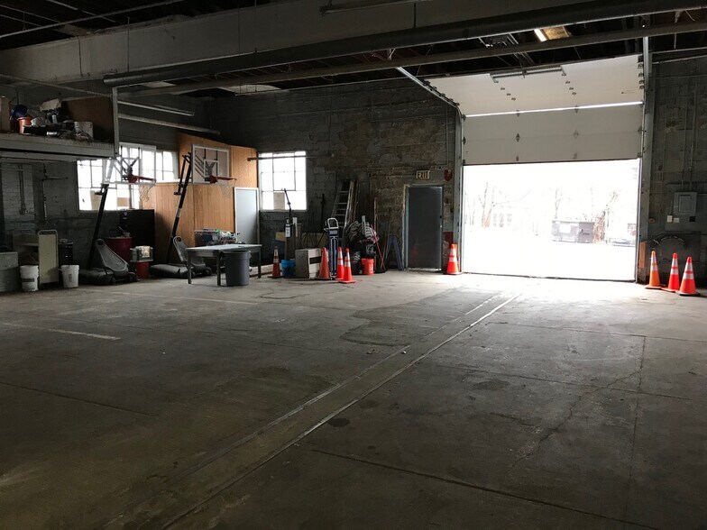 23 West Ave Norwalk Ct 06854 Industrial For Lease Loopnet Com