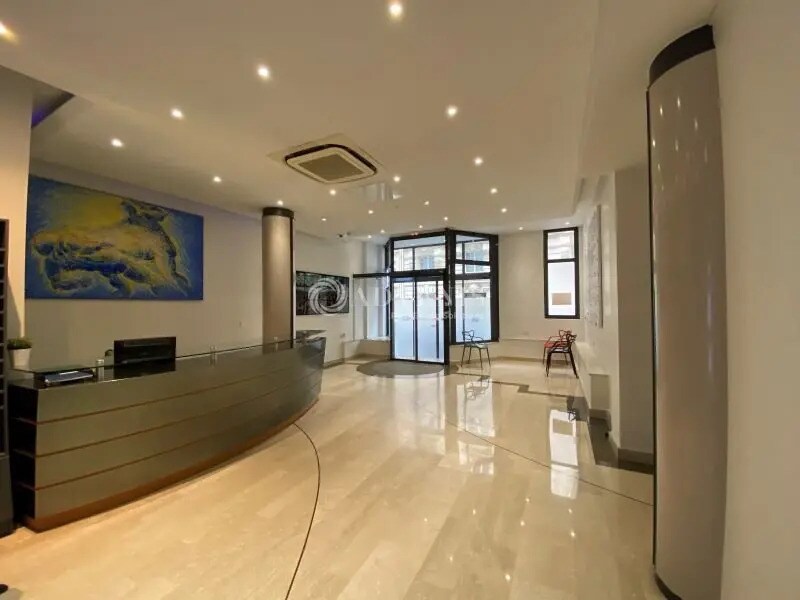 Office in Paris for lease Building Photo- Image 1 of 7