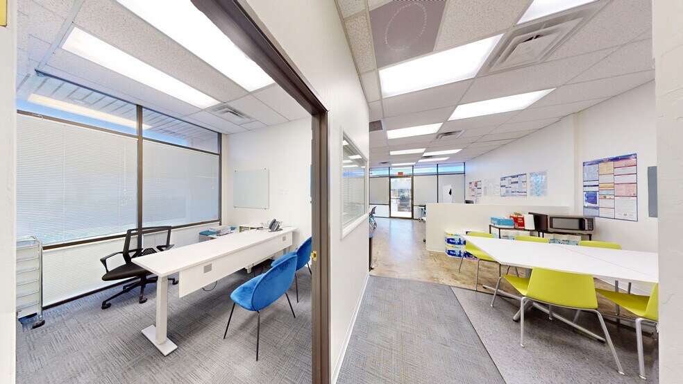 1833 W Main St, Mesa, AZ for lease - Building Photo - Image 2 of 9