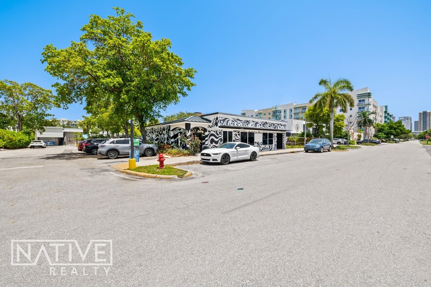 716-718 NE 2nd Ave, Fort Lauderdale, FL for lease - Building Photo - Image 3 of 12