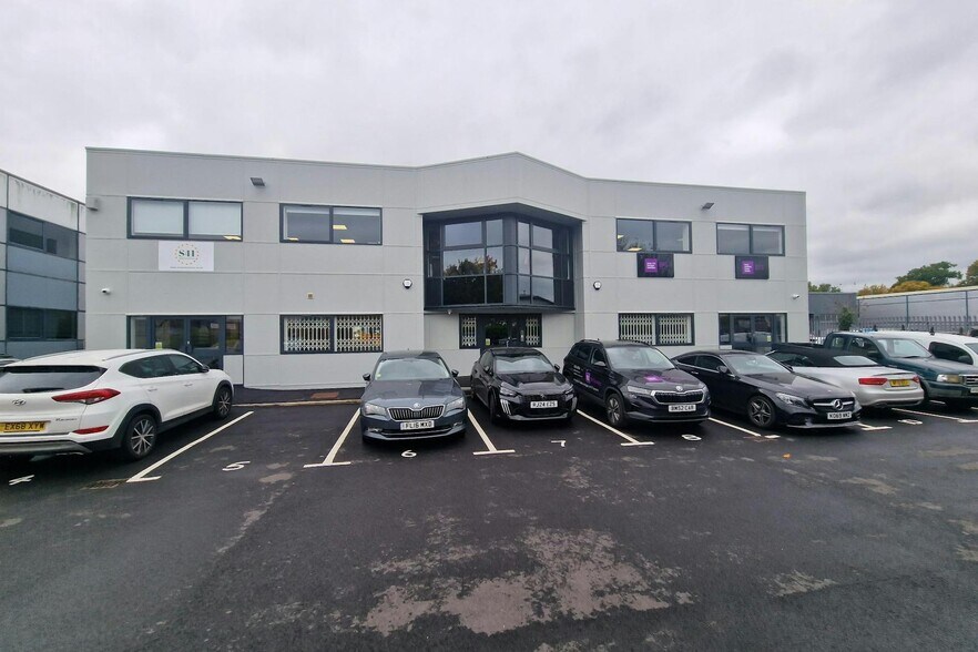 Stroudley Rd, Basingstoke for sale - Primary Photo - Image 1 of 4