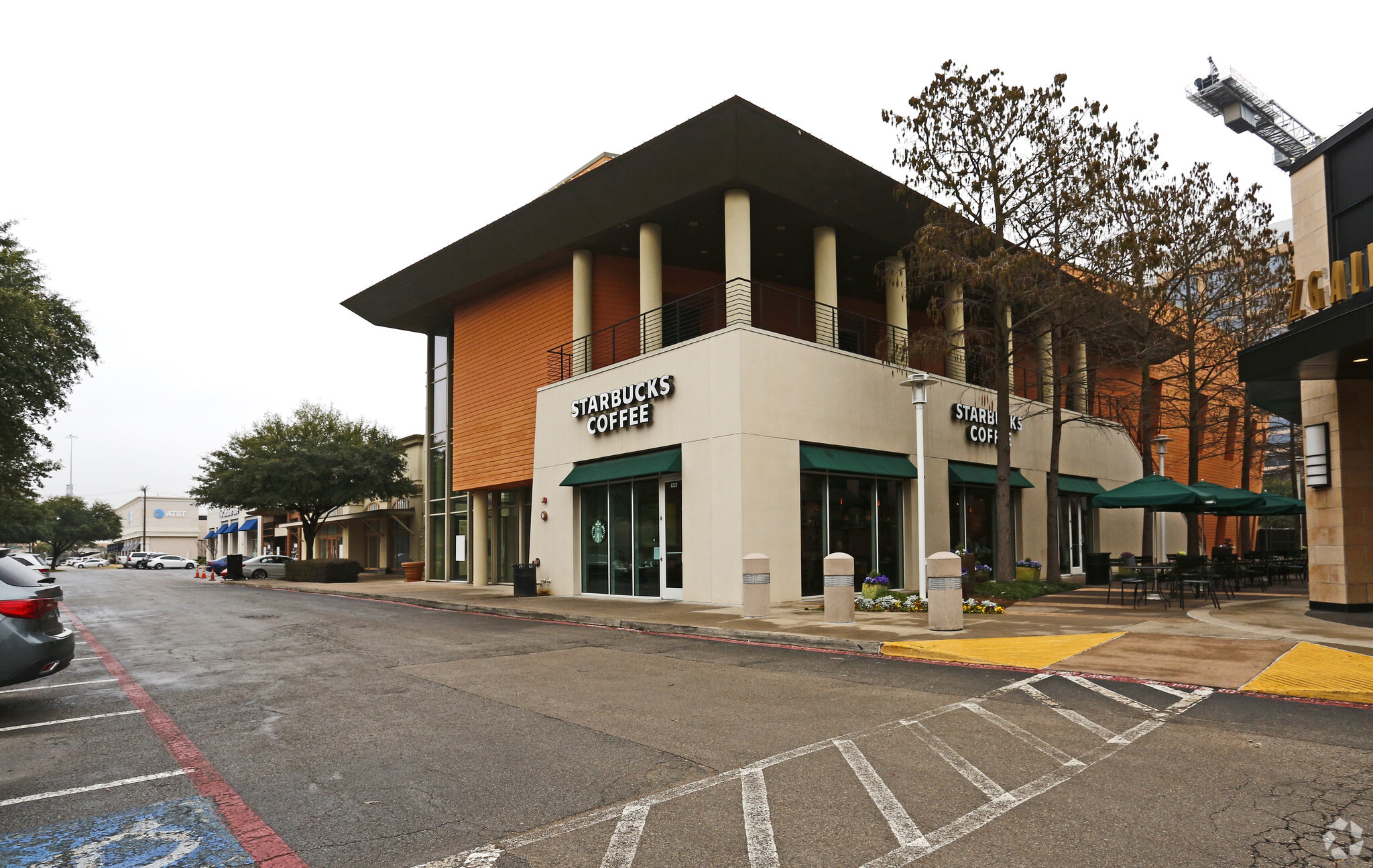 5203-5225 Alpha Rd, Dallas, TX for lease Building Photo- Image 1 of 10