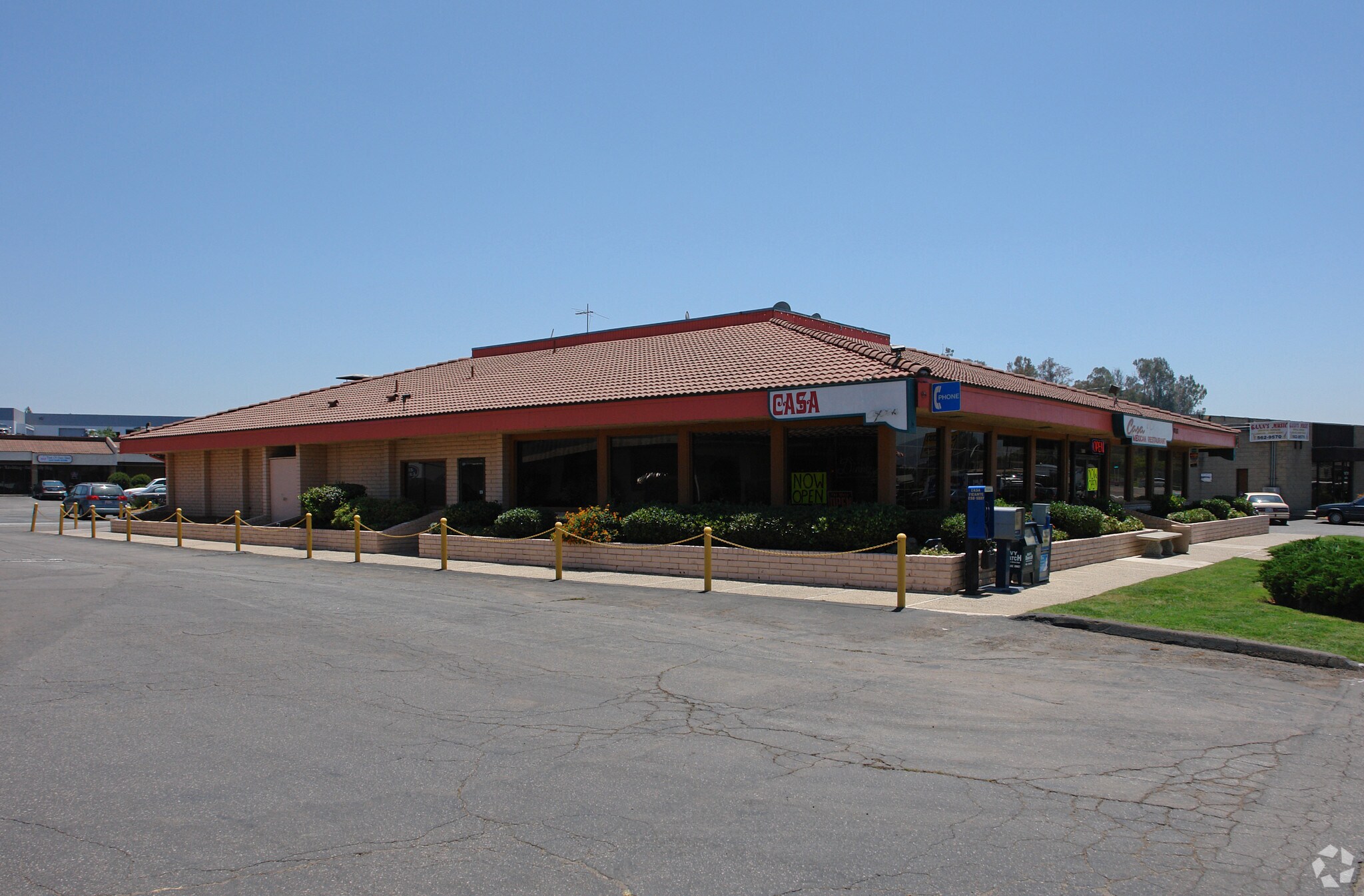 10757 Woodside Ave, Santee, CA for lease Primary Photo- Image 1 of 5