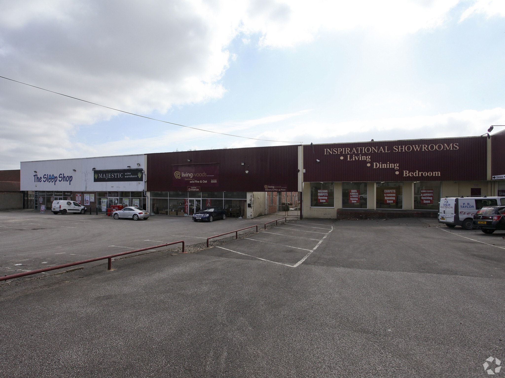 300-322 Wragby Rd, Lincoln for sale Primary Photo- Image 1 of 1