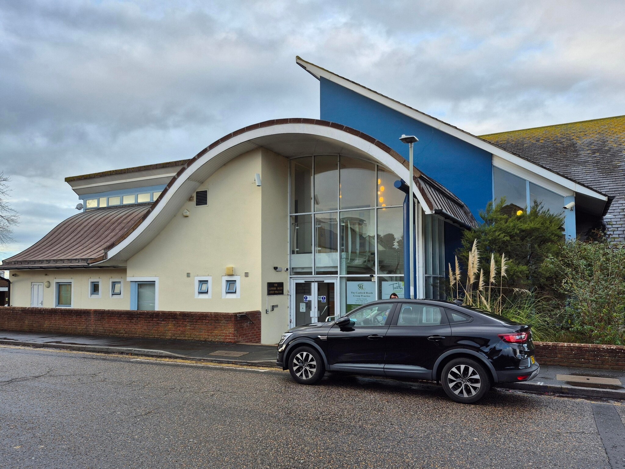 9 Mitchell Rd, Poole for lease Primary Photo- Image 1 of 23