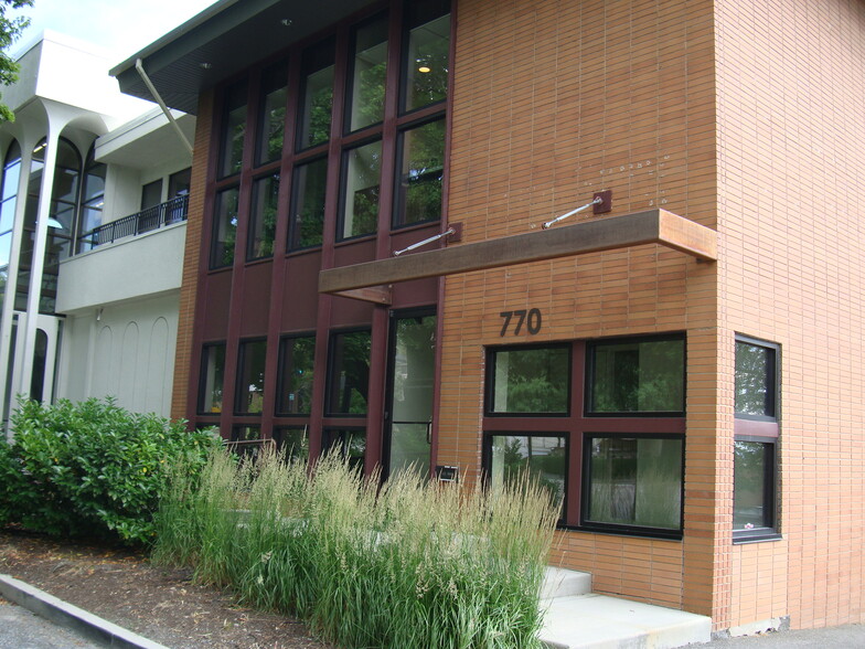 770 E South Temple, Salt Lake City, UT for lease - Building Photo - Image 3 of 5