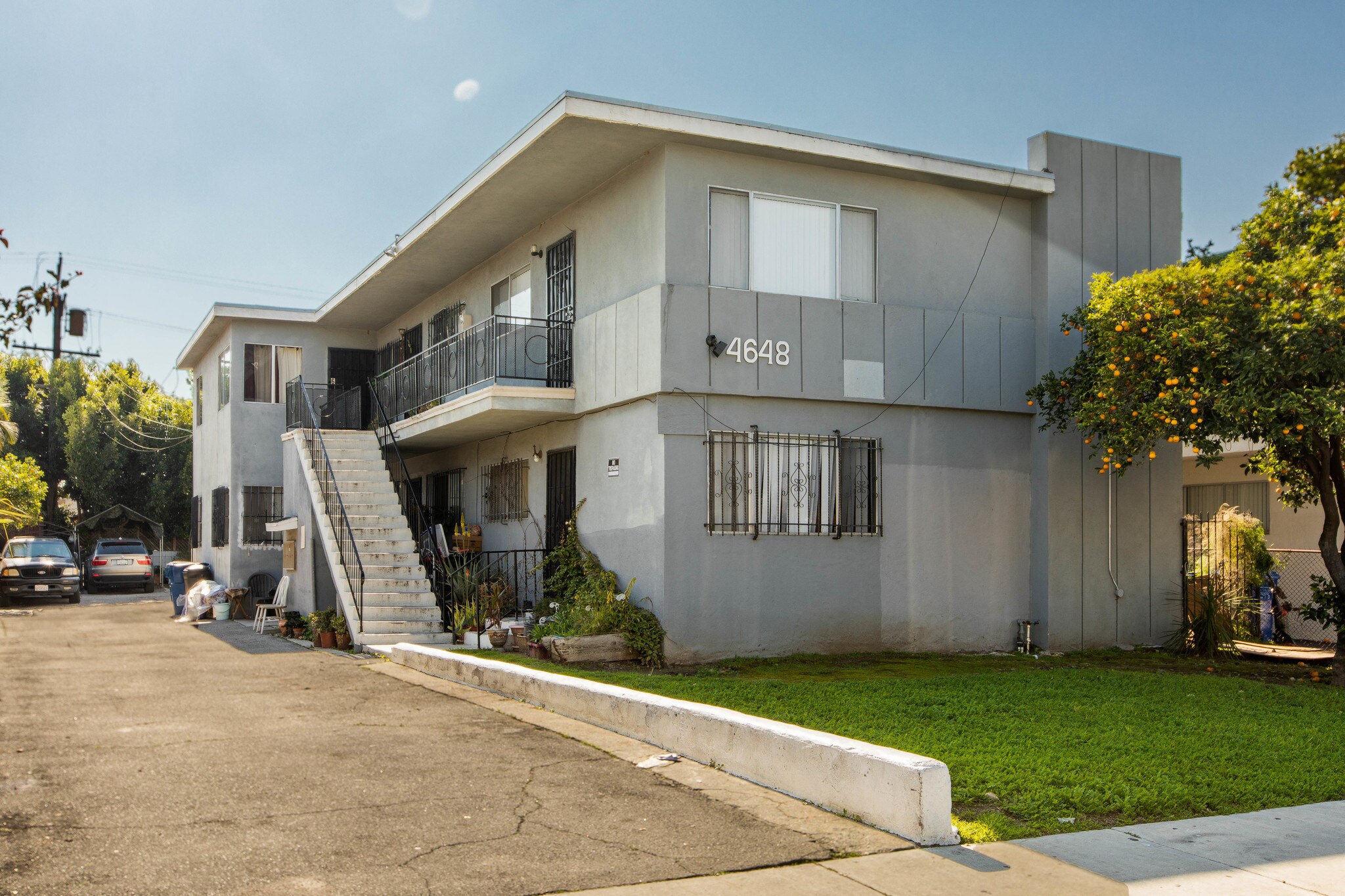4648 W 17th St, Los Angeles, CA for sale Primary Photo- Image 1 of 1
