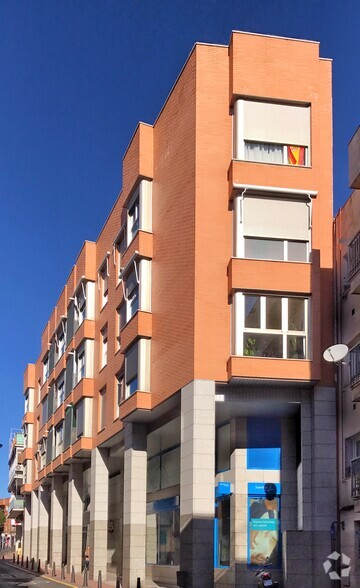 Calle Cuestas Bajas, 4, Getafe, Madrid for lease - Primary Photo - Image 1 of 1