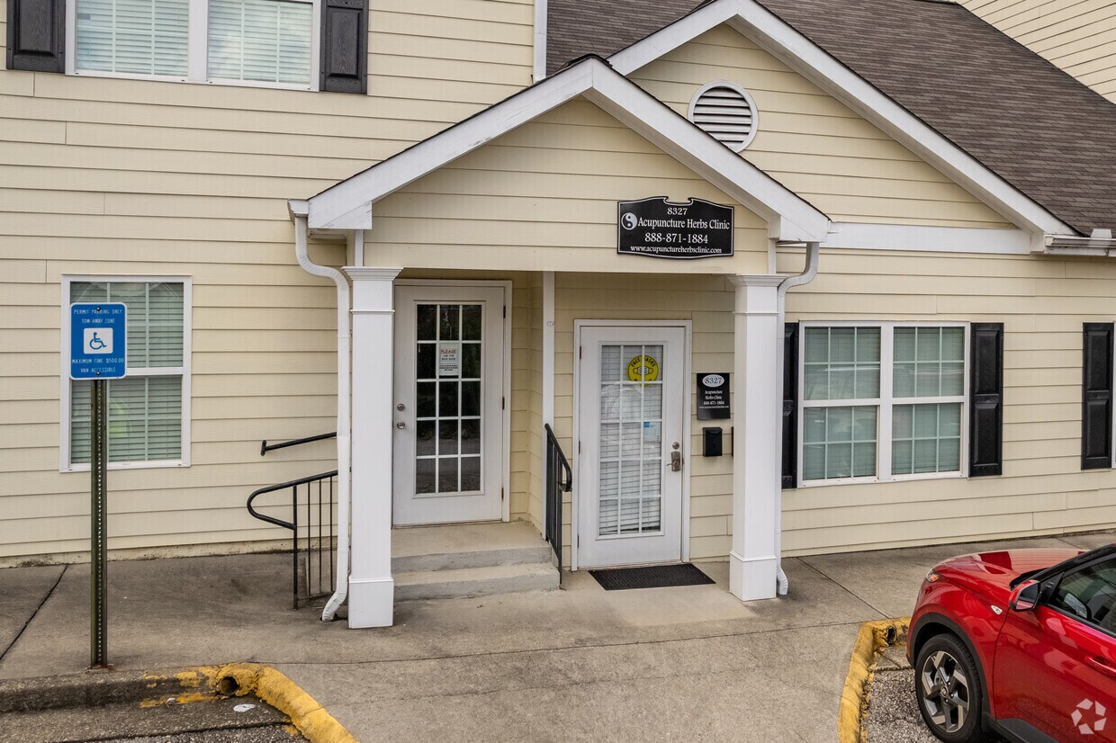 8324 Office Park Dr, Douglasville, GA 30134