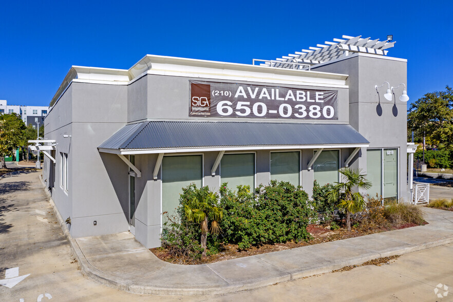 6819 N Loop 1604 W, San Antonio, TX for lease - Building Photo - Image 3 of 7