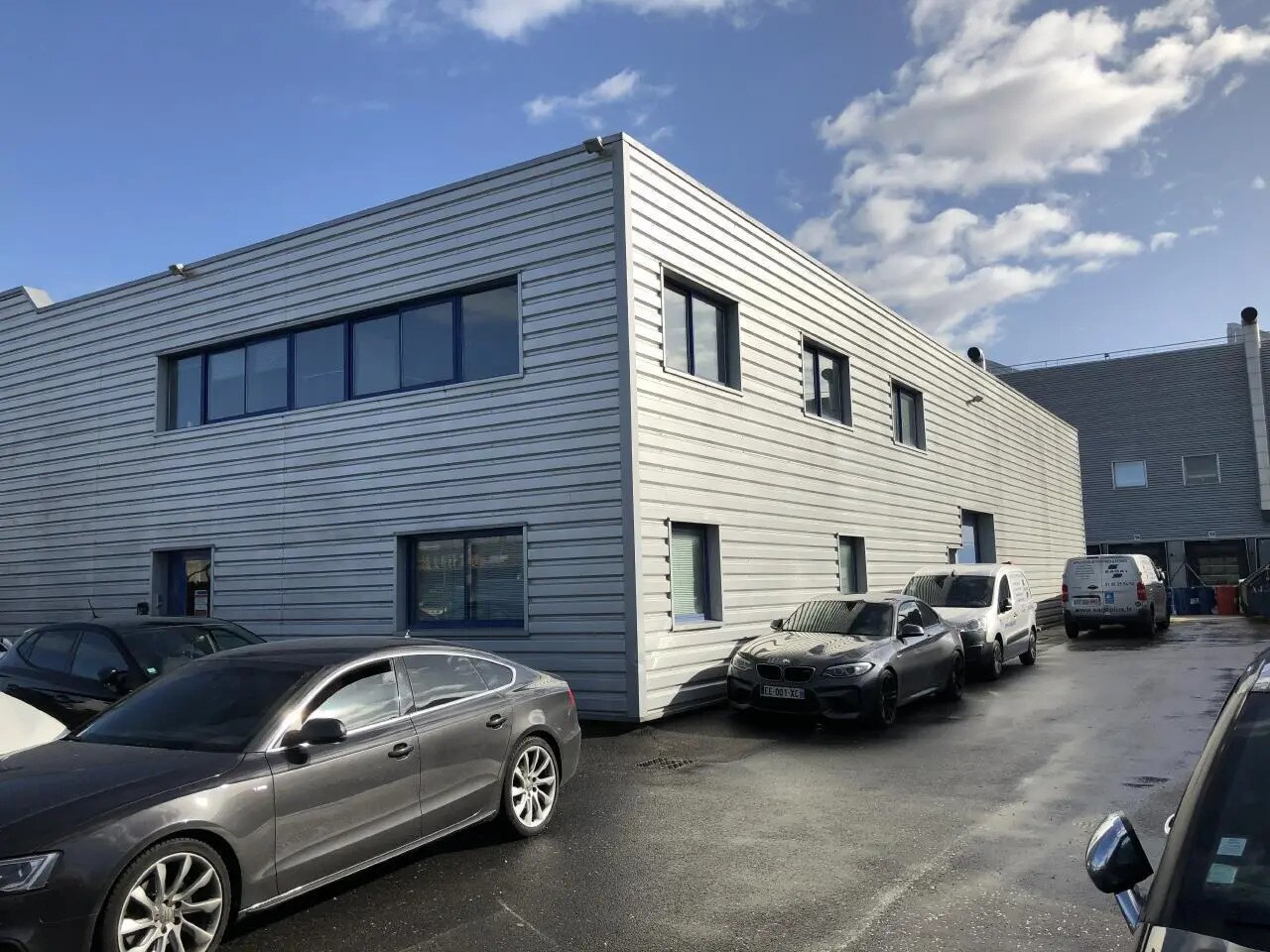Office in Grigny for lease Building Photo- Image 1 of 9
