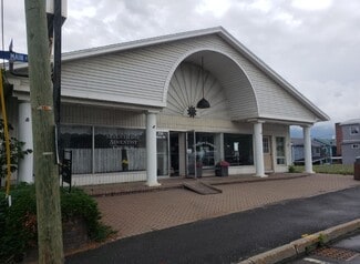 More details for 250 Main St, Madawaska, ME - Retail for Sale