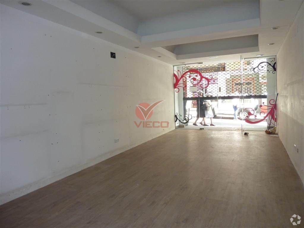 Retail in Cuenca, Cuenca for lease Interior Photo- Image 1 of 2