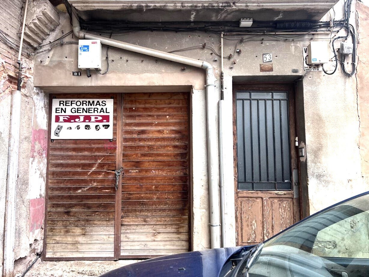 Retail in Calahorra for sale Building Photo- Image 1 of 13