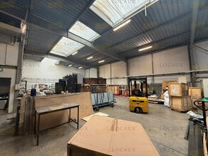 Flex in Argenteuil for lease Interior Photo- Image 2 of 9