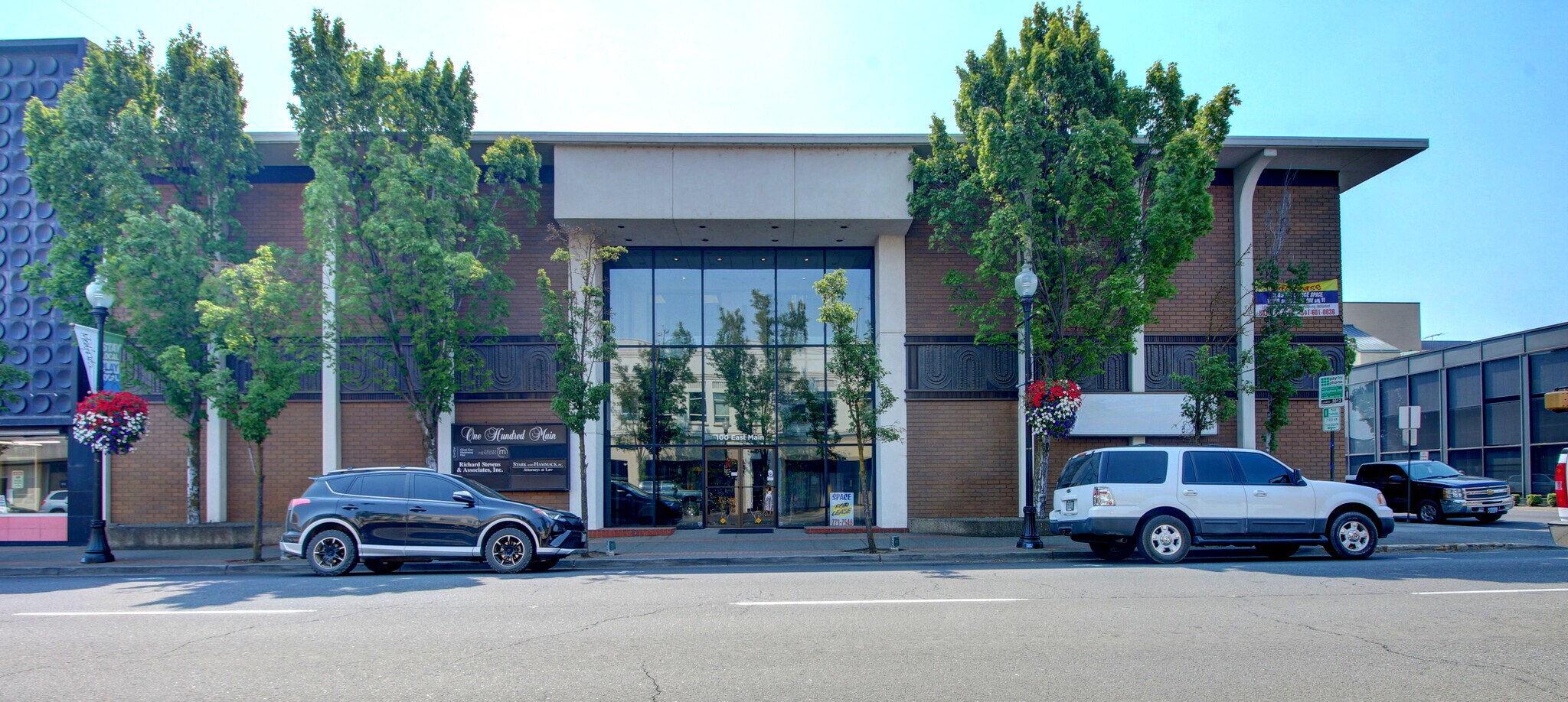 100-122 E Main St, Medford, OR for sale Building Photo- Image 1 of 1