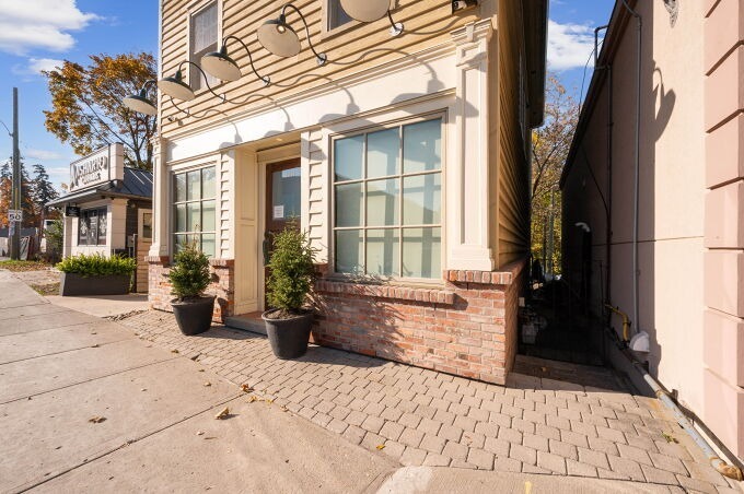 15120 Yonge St, Aurora, ON for sale Building Photo- Image 1 of 6