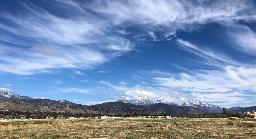 Greenspot Village & Marketplace, Highland, CA for sale - Building Photo - Image 1 of 1