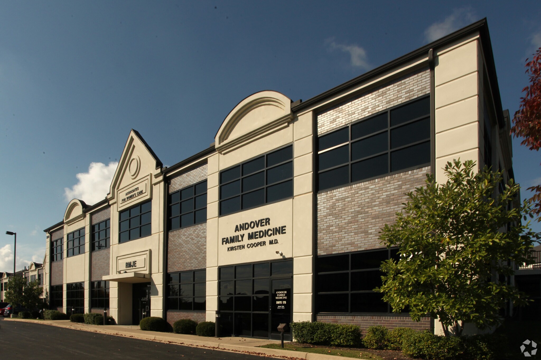 3213 Summit Square Pl, Lexington, KY for sale Primary Photo- Image 1 of 1