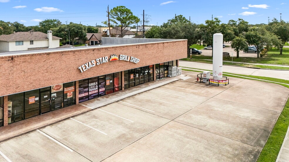 22010 Highland Knolls Dr, Katy, TX for sale - Building Photo - Image 2 of 5