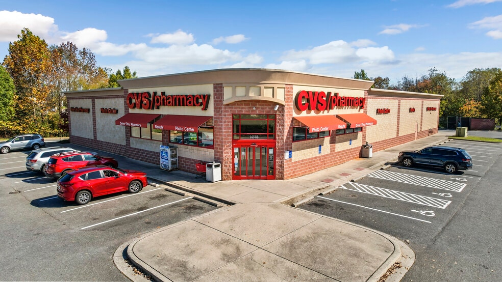 14566 Forest Rd, Forest, VA for sale - Building Photo - Image 2 of 9