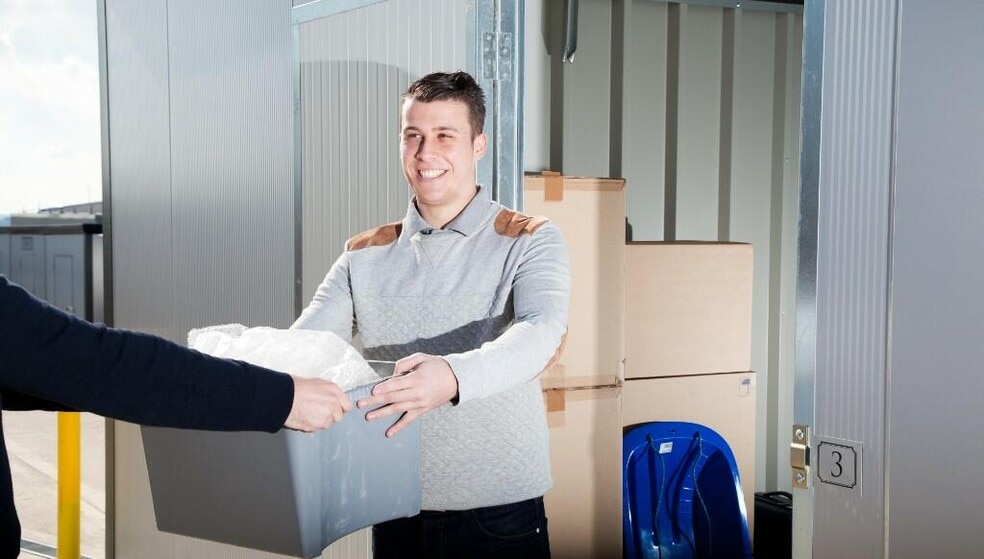 340-350 Bristol Rd, Gloucester for lease - Building Photo - Image 3 of 4