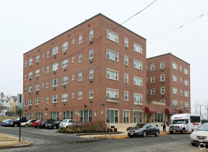 2900 Newton St NE, Washington, DC for lease - Primary Photo - Image 1 of 5