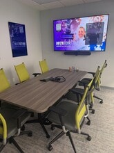 100 2nd Ave S, Saint Petersburg, FL for lease Interior Photo- Image 2 of 9