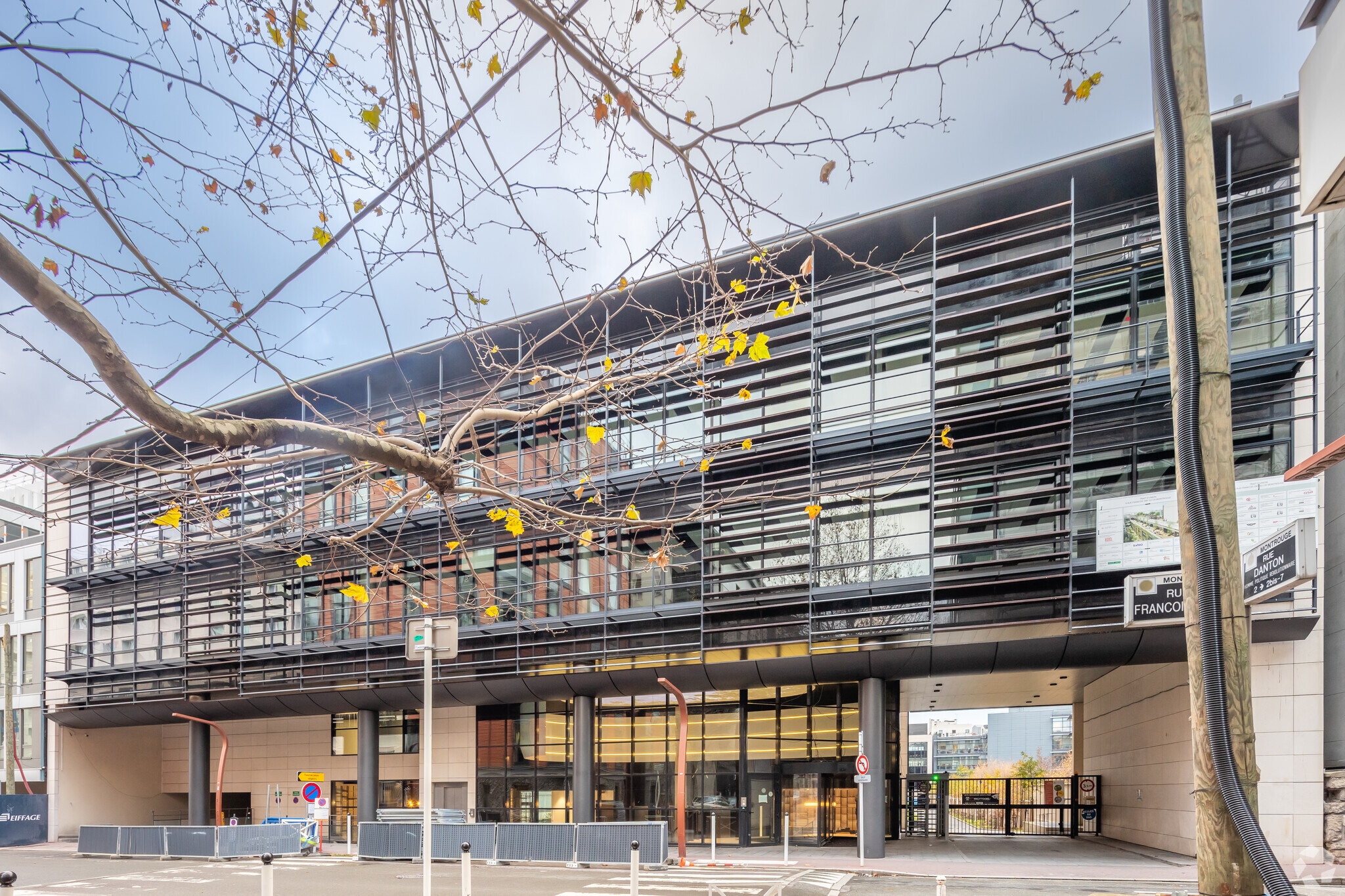 Office in Montrouge for lease Primary Photo- Image 1 of 3