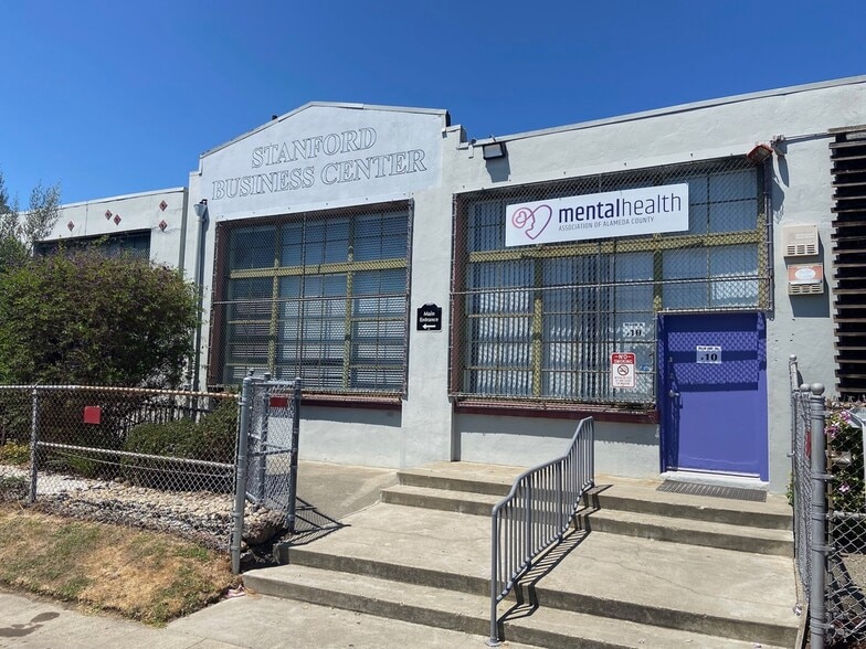 954 60th St, Oakland, CA for lease - Building Photo - Image 2 of 7