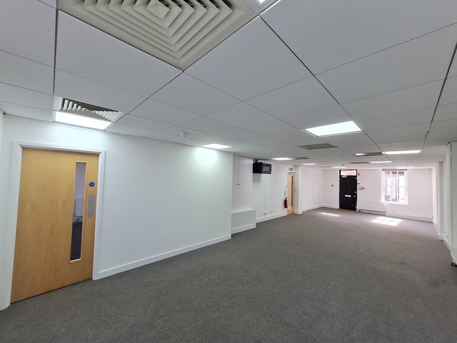 5-6 Church St, Twickenham for sale Interior Photo- Image 1 of 3