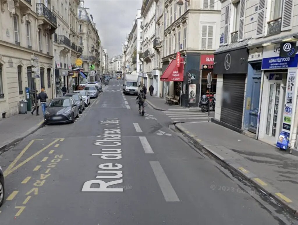 Retail in Paris for lease Building Photo- Image 1 of 4