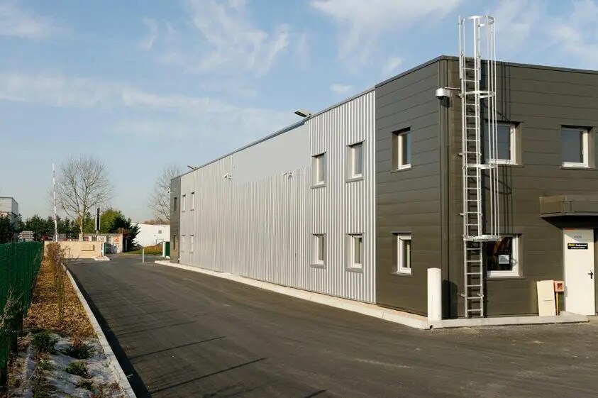 Flex in Vert-Saint-Denis for lease - Building Photo - Image 2 of 2