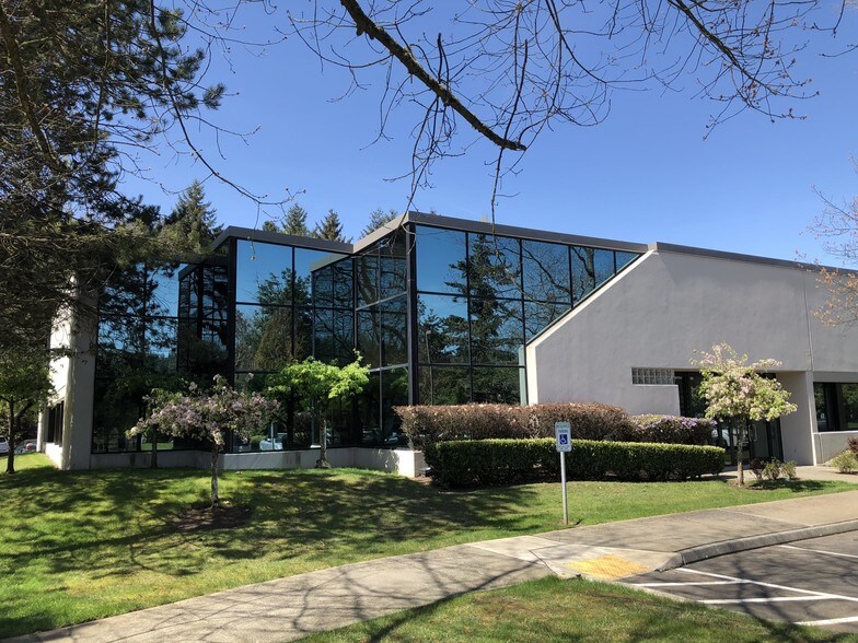 19805 North Creek Pky, Bothell, WA for sale - Primary Photo - Image 1 of 1