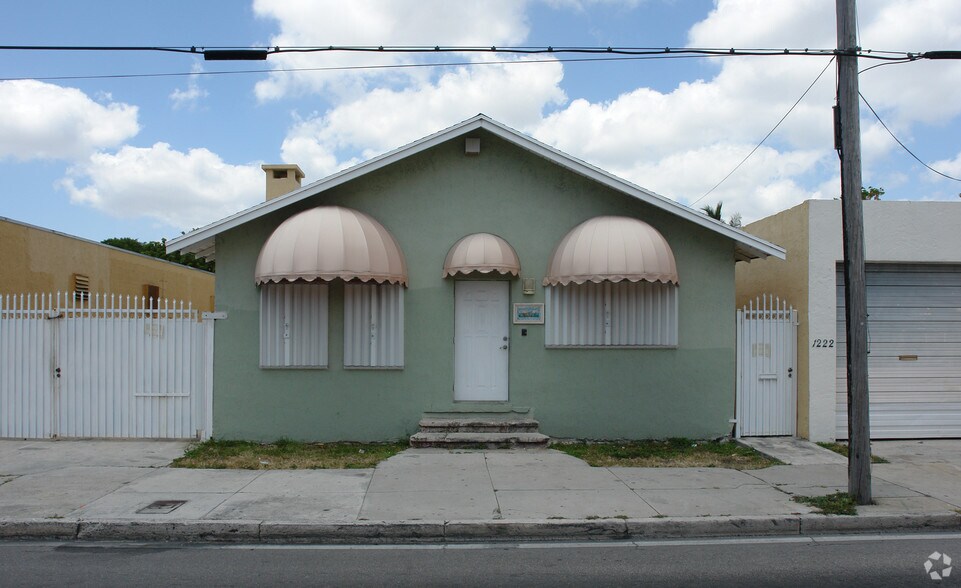 1210 NW 7th Ave, Miami, FL for sale - Building Photo - Image 2 of 2