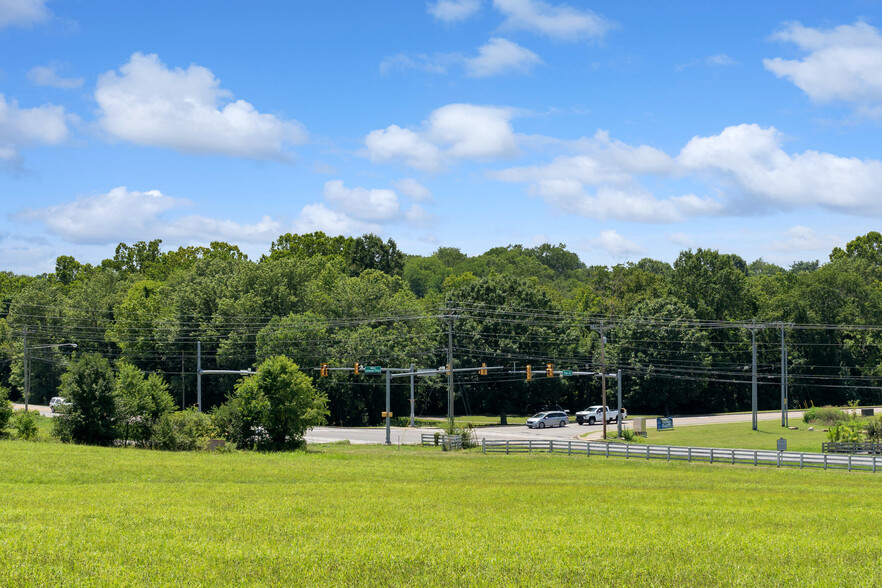 5090 Main St, Spring Hill, TN for sale - Primary Photo - Image 2 of 8