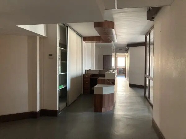 Office in Perpignan for sale - Interior Photo - Image 2 of 4