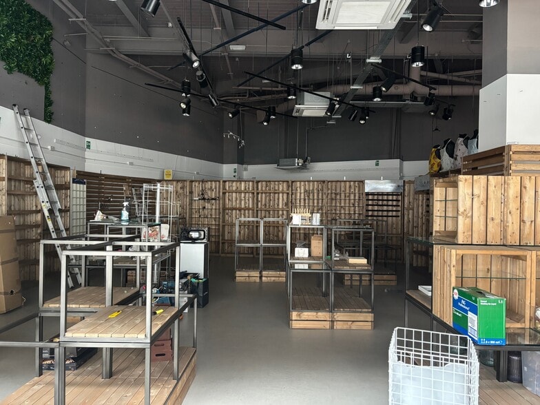 2-6 Murraygate, Dundee for lease - Building Photo - Image 3 of 10