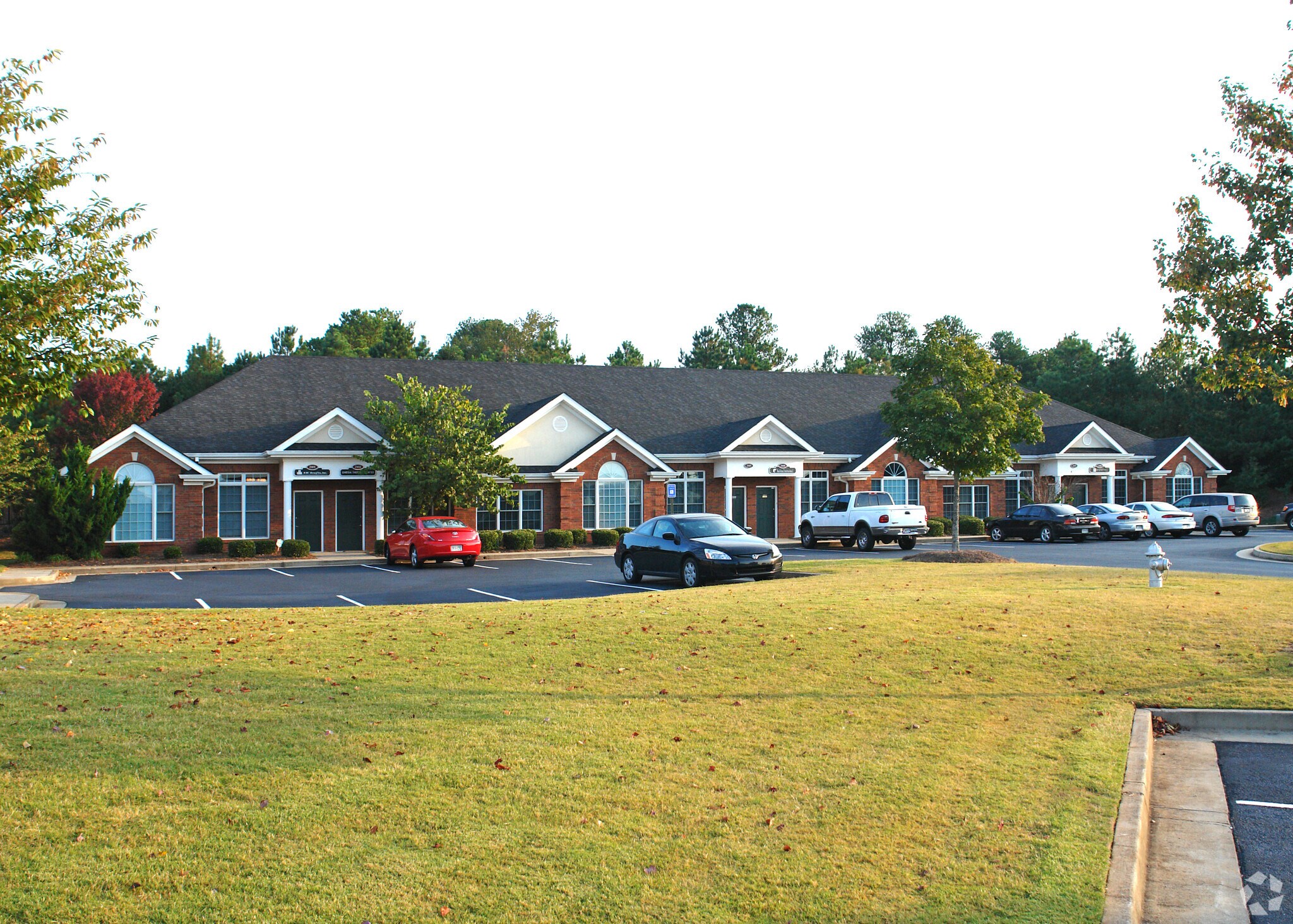 Office in Roswell, GA for sale Primary Photo- Image 1 of 1