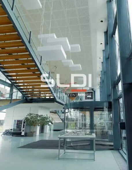 Office in Dardilly for lease - Building Photo - Image 3 of 24