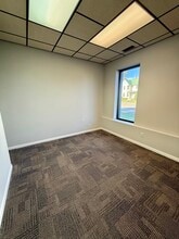 815 N Main St, Saint Joseph, MI for lease Interior Photo- Image 2 of 5