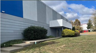 1050 Bethlehem Pike, Montgomeryville PA - Warehouse