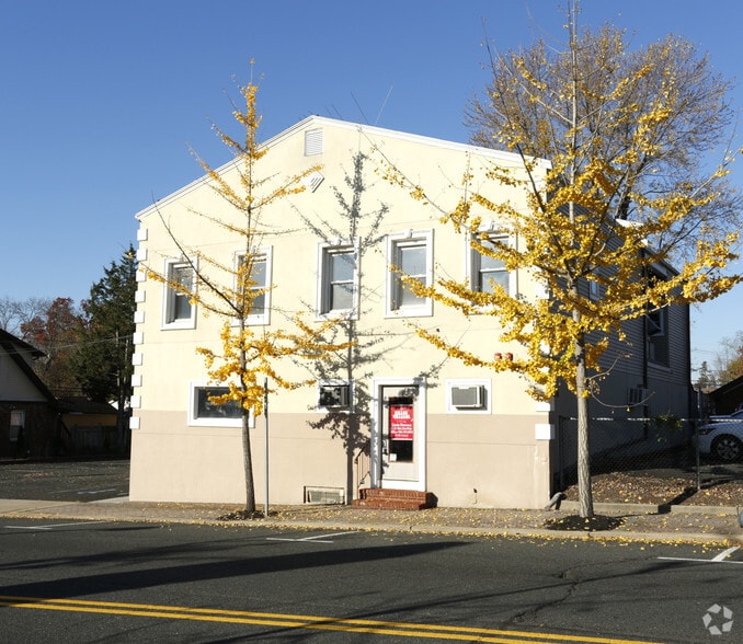 326 S Main St, Manville, NJ for lease - Building Photo - Image 2 of 16