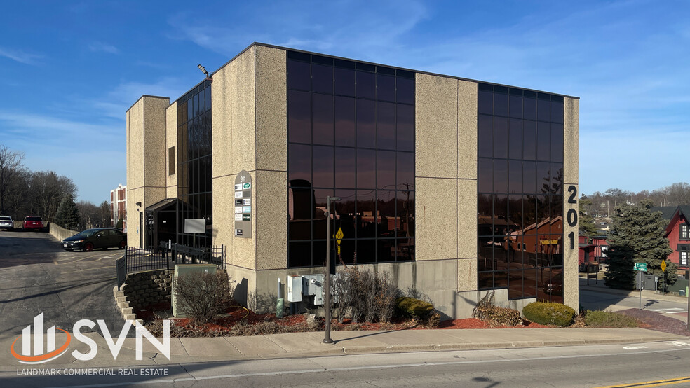 201 Houston St, Batavia, IL for lease - Building Photo - Image 2 of 10