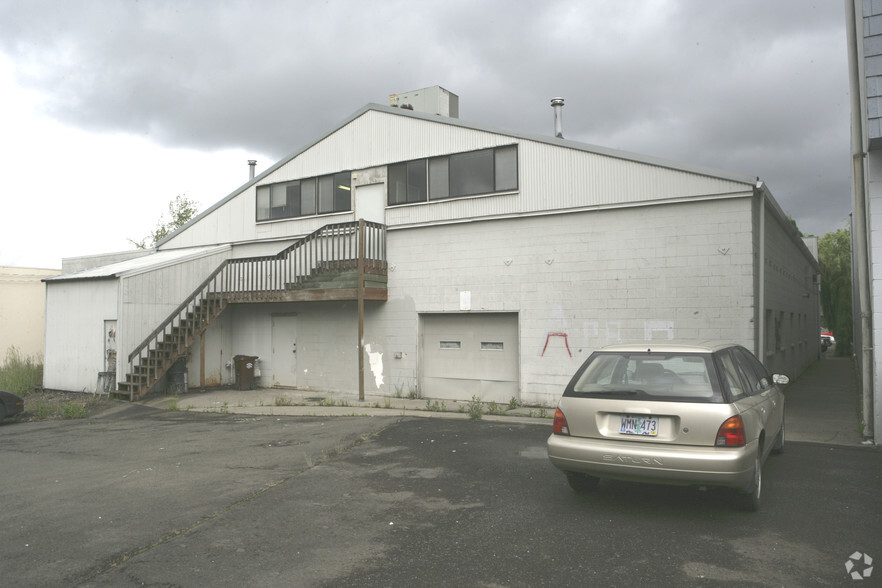 18918-18922 SW Shaw St, Beaverton, OR for sale - Building Photo - Image 3 of 9