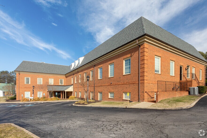 7113 Three Chopt Rd, Richmond, VA 23226 Triangle Park