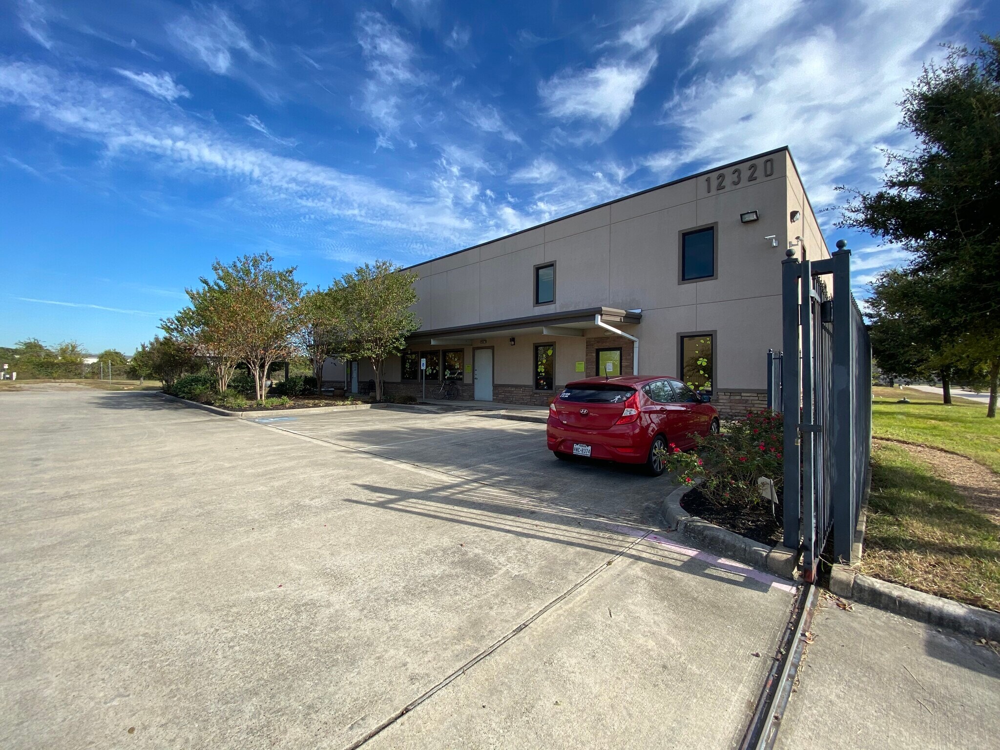 12320 Cutten Rd, Houston, TX 77066 Industrial for Sale