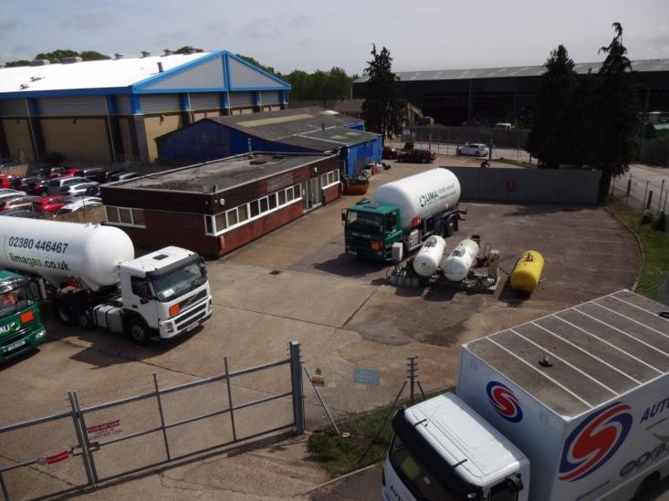 Ashley Cres, Southampton for sale - Primary Photo - Image 1 of 1