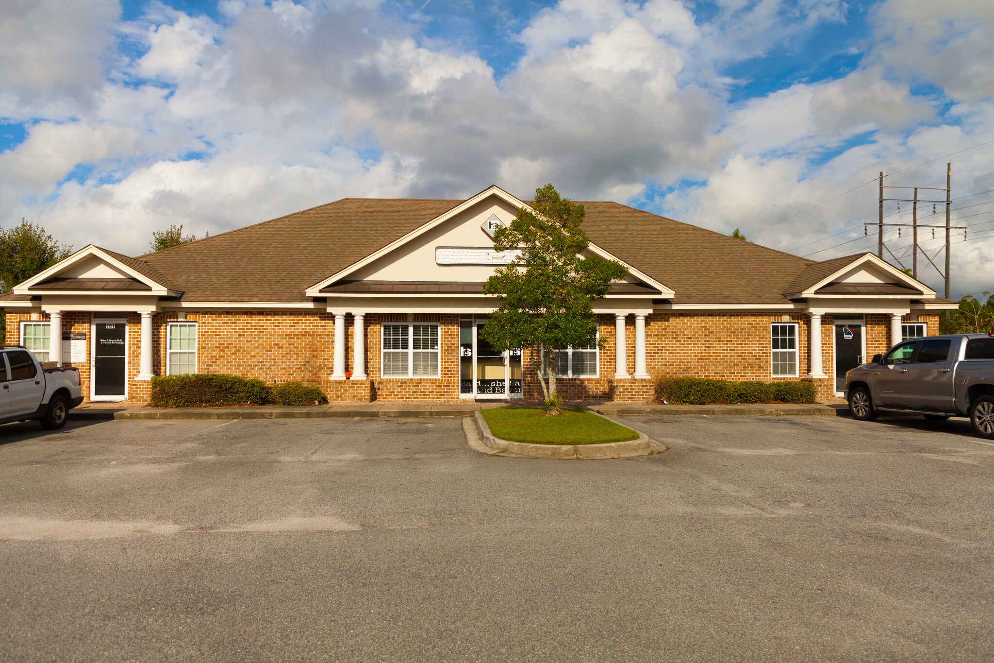 1980 Chatham Pky, Savannah, GA for sale Building Photo- Image 1 of 1