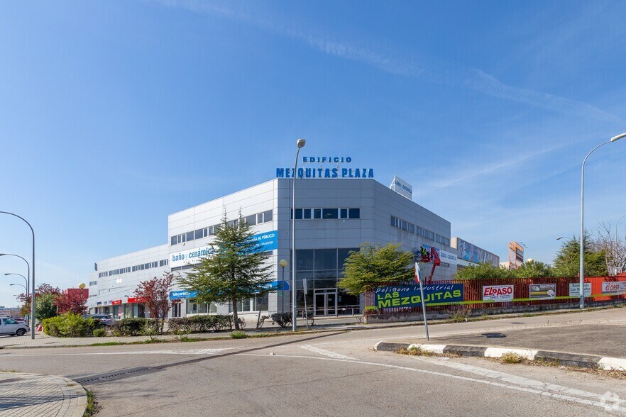 Office in Getafe, Madrid for sale - Building Photo - Image 3 of 3